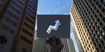 سود ساخت ملک به چه عواملی بستگی دارد؟